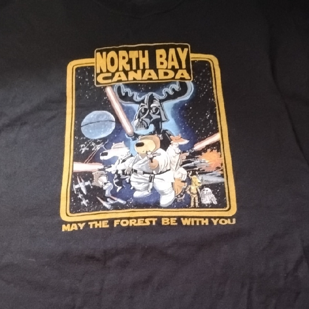 Gildan Black Graphic Tee with Sci-Fi Design